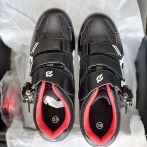 New Peloton Cycling Shoes Sz 38